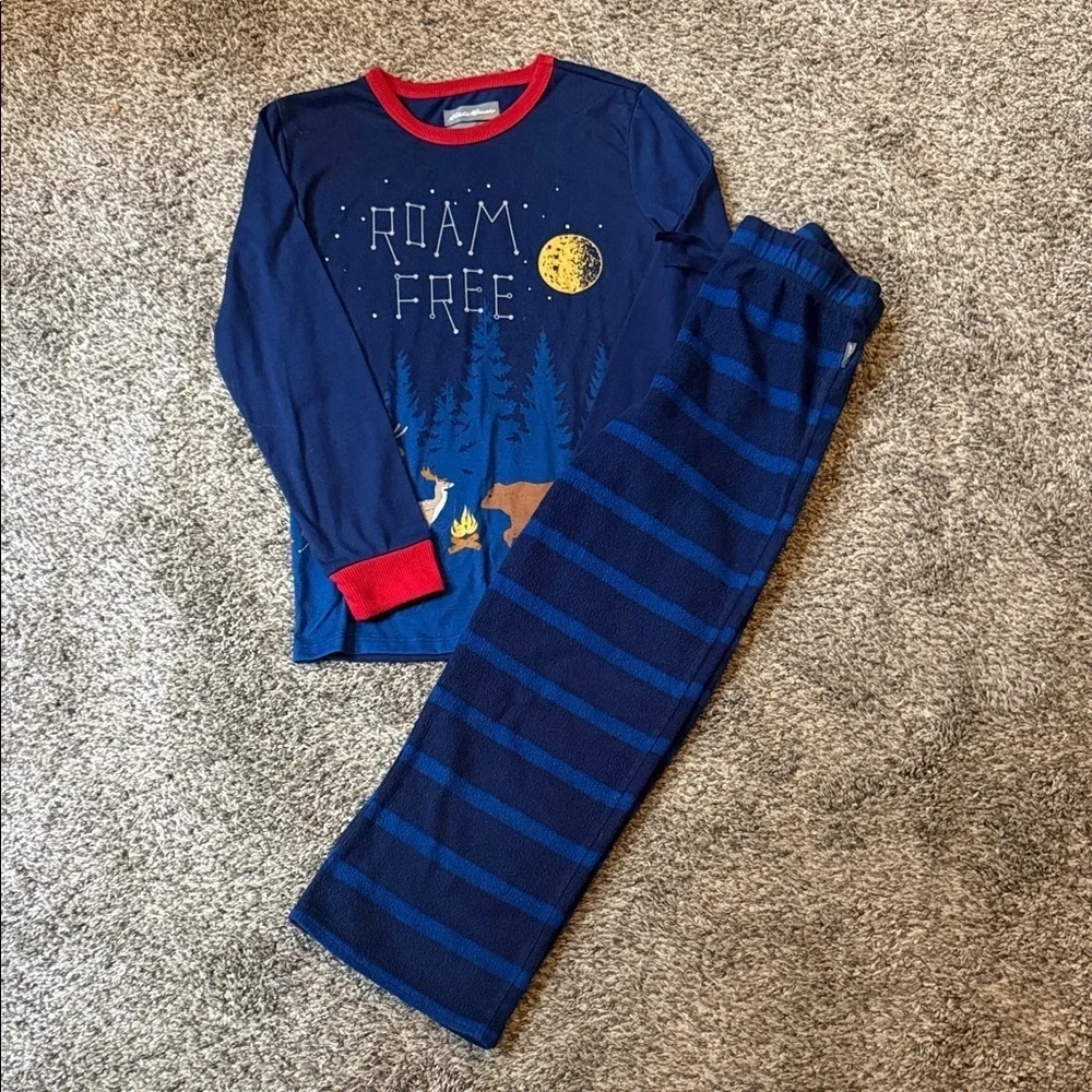 Boys 2-piece Eddie Bauer PJ’s, Size S (7/8) Fleece Bottoms